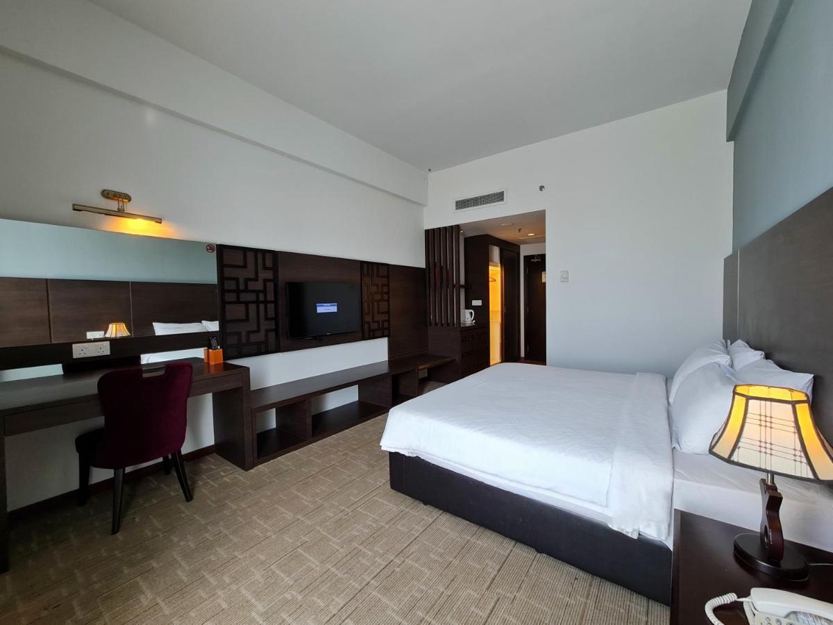 Swan Garden Hotel Melaka Zewnętrze zdjęcie