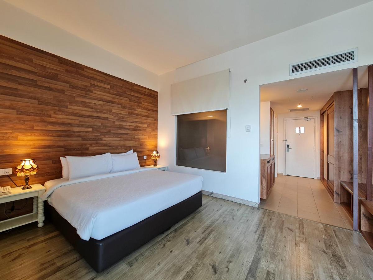 Swan Garden Hotel Melaka Zewnętrze zdjęcie