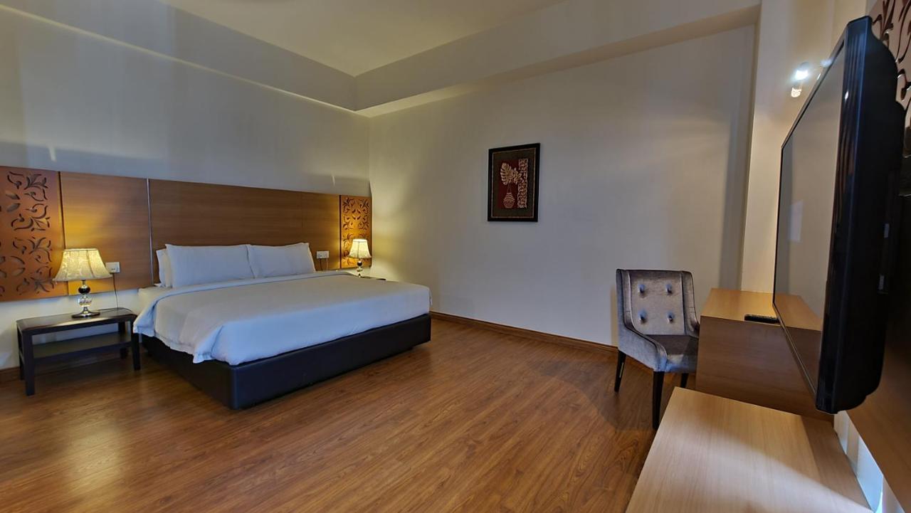 Swan Garden Hotel Melaka Zewnętrze zdjęcie