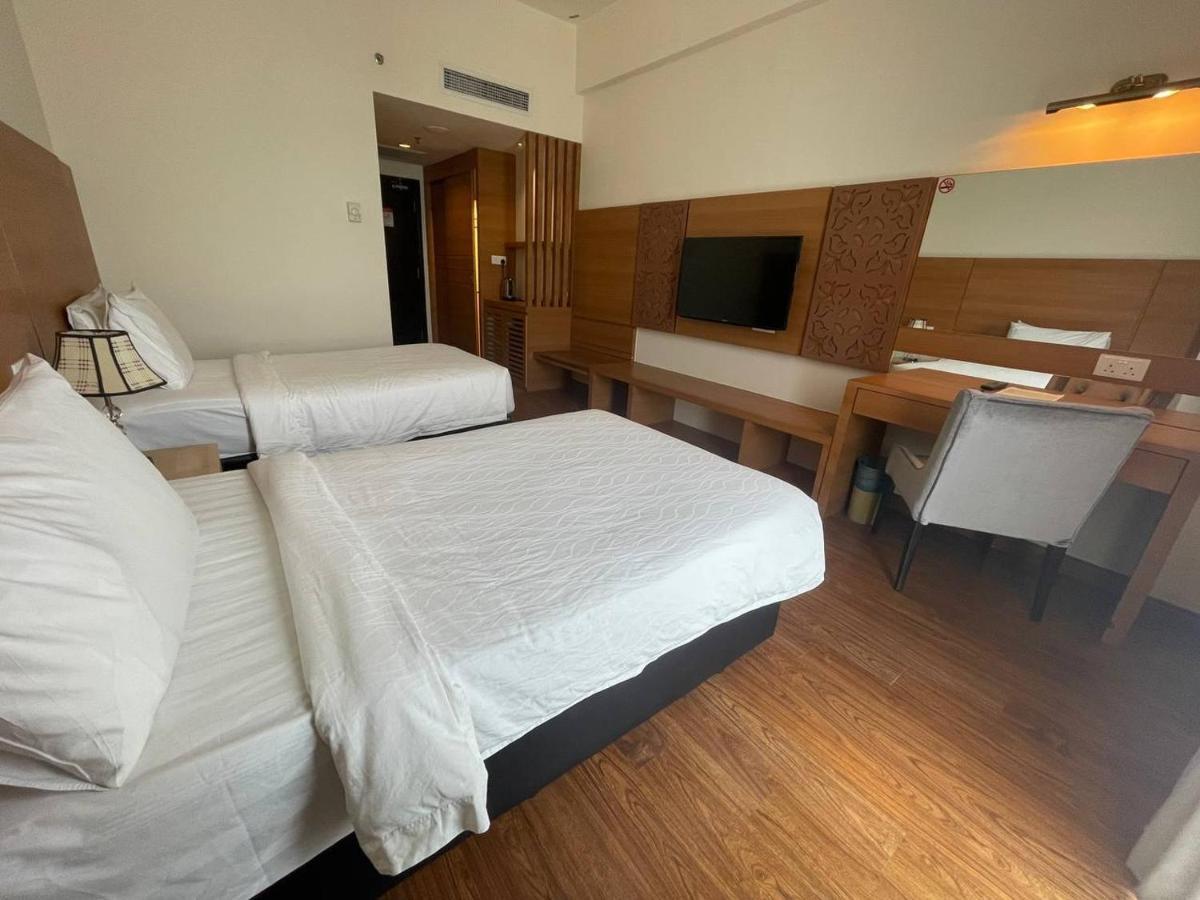 Swan Garden Hotel Melaka Zewnętrze zdjęcie