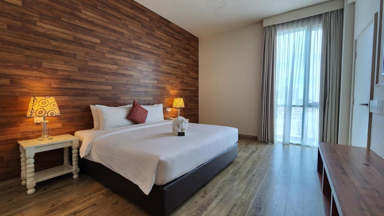 Swan Garden Hotel Melaka Zewnętrze zdjęcie