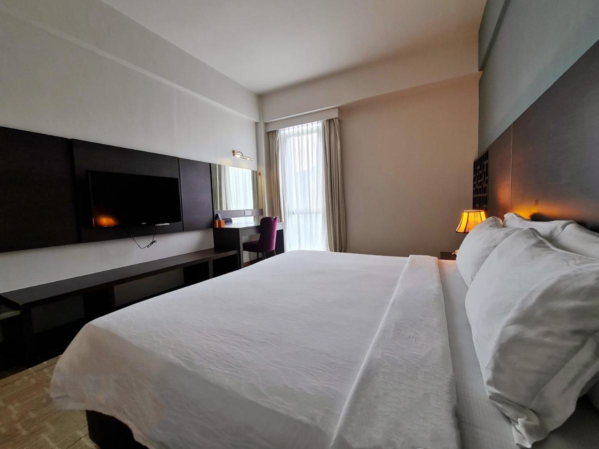 Swan Garden Hotel Melaka Zewnętrze zdjęcie