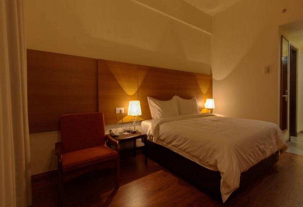 Swan Garden Hotel Melaka Zewnętrze zdjęcie